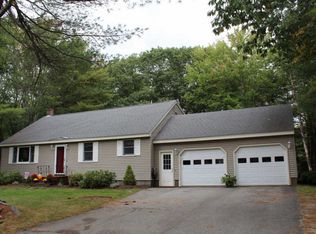 30 Merganser Ln, Topsham, ME 04086