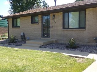 3730 S Green Ct, Englewood, CO 80110