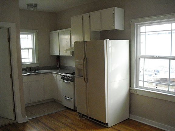 2nd image of 1307 N Florence St APT B