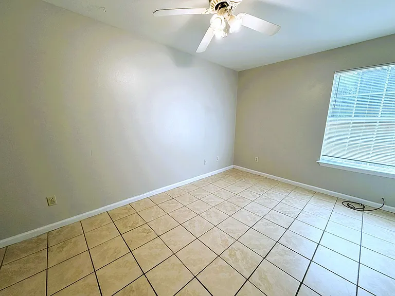 2708 Tess Cir — Photo 8