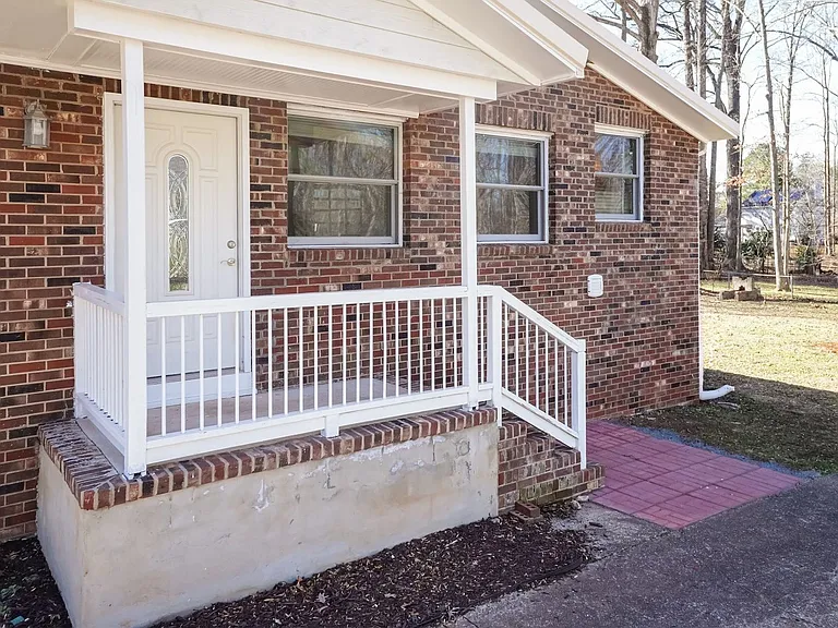 518 Buttonwood Dr — Photo 5