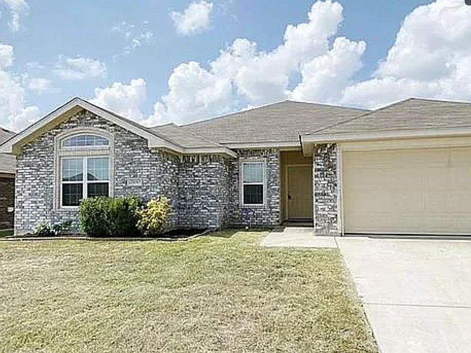 1st image of 2104 Golden Eagle Dr