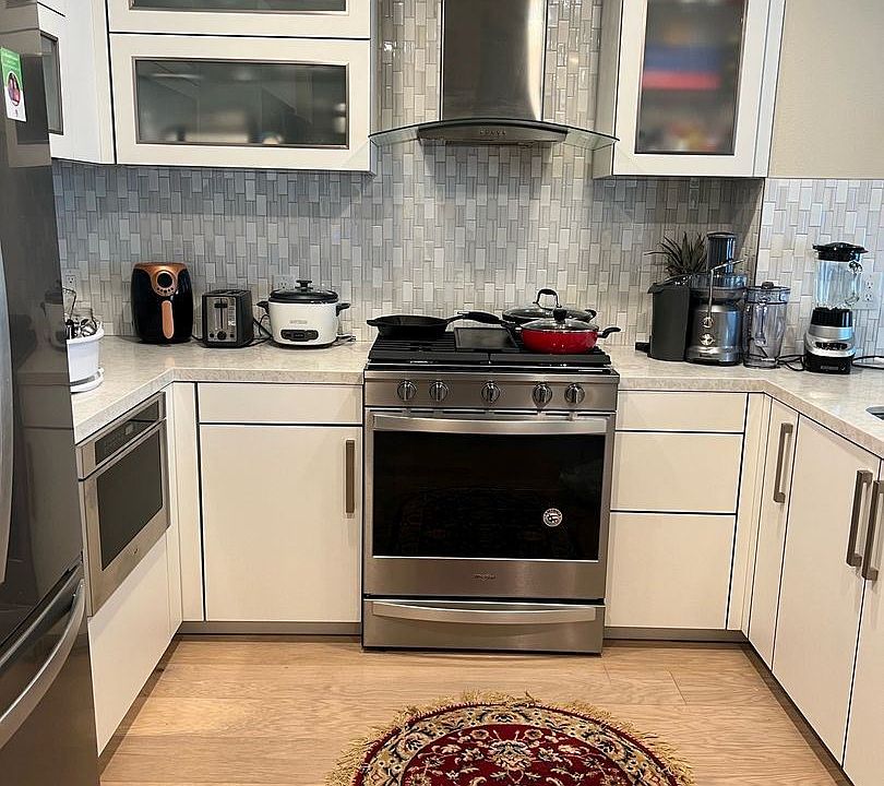 1st image of 1048 Monroe St Unit 304