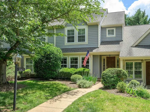 3263 Gateway Cir, Charlottesville, VA 22911