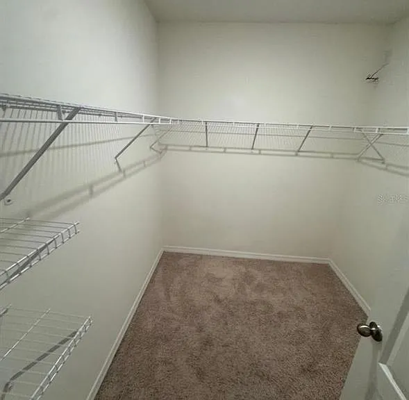 225 Lawson Ave — Photo 17