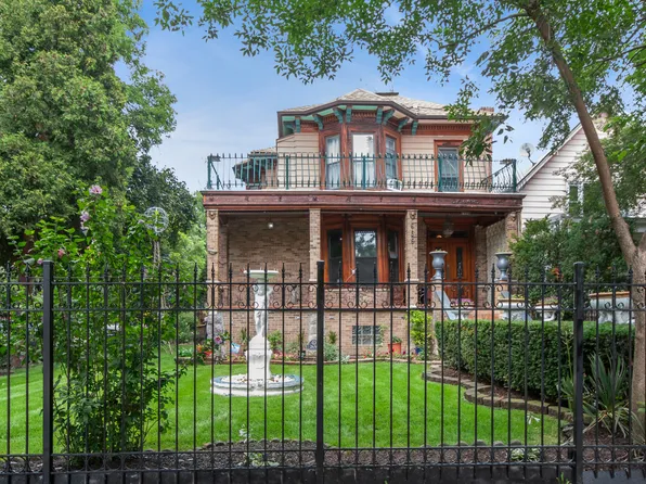 2656 W Logan Blvd, Chicago, IL 60647