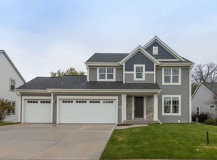 1726 Cloverview St, West Bend, WI 53095