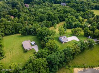 7021 Routt Rd, Louisville, KY 40299