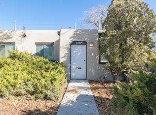 304 Harvard Dr SE #2, Albuquerque, NM 87106