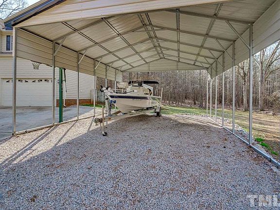 3rd image of 565 Timberknoll Ln
