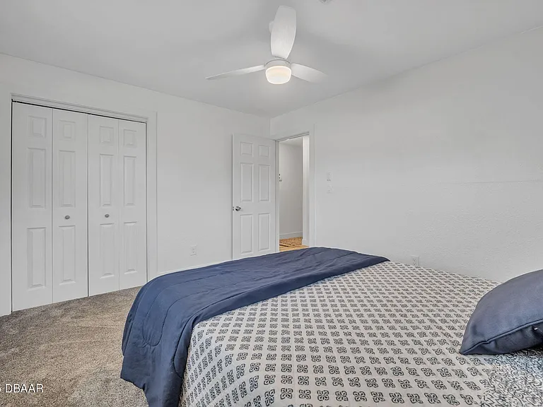 450 Lambert Ave — Photo 24