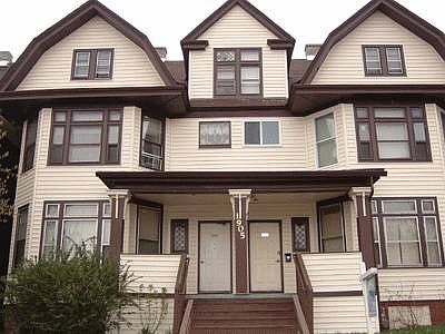 1905 E Superior Street