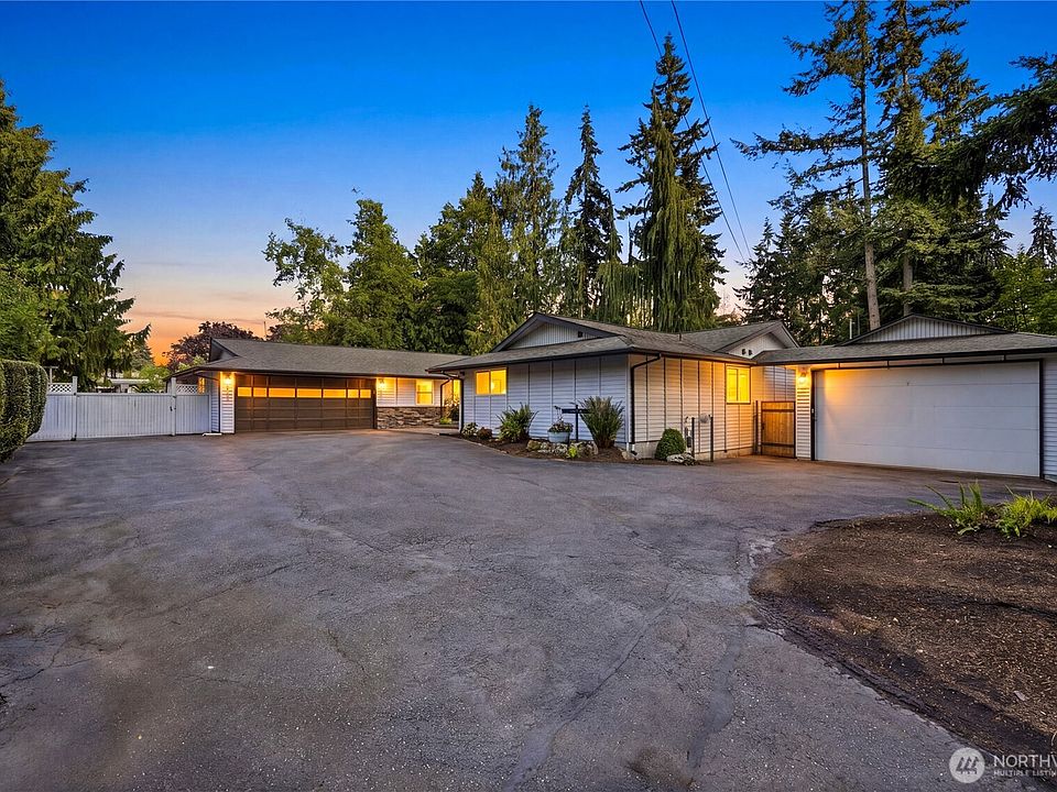 1st image of 19319 76th Avenue W
