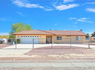 14851 Live Oak St, Hesperia, CA 92345