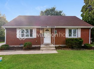 8440 Lockwood Ave, Burbank, IL 60459