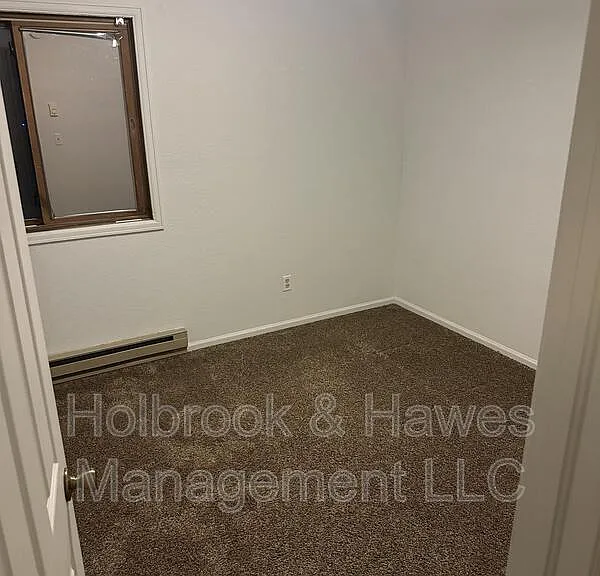 4887 Basswood Dr — Photo 15