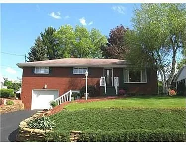 537 Orchard Ln photo 1