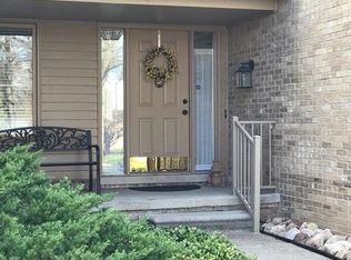 29655 Nova Woods Dr #1, Farmington Hills, MI 48331