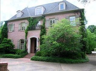 243 Cloister Green Ln, Memphis, TN 38120