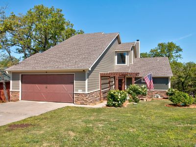 108 Kiowa Dr E, Lake Kiowa, TX, 76240