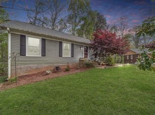 7813 Fairmont Ct, Raleigh, NC 27615