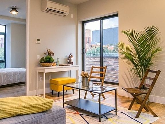 2nd image of 185 Leonard St #1X
