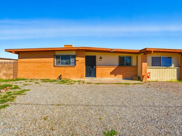 8135 E Escalante Rd, Tucson, AZ 85730