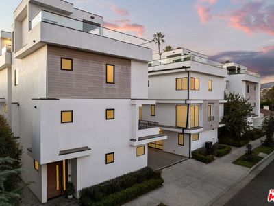 735 1/2 N Gramercy Pl, Los Angeles, CA, 90038