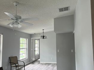 3020 Bonaventure Cir APT 202, Palm Harbor, FL 34684