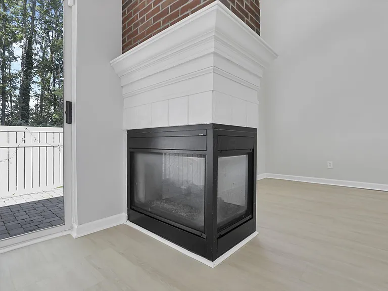 2573 Rustling Oak Blvd — Photo 11