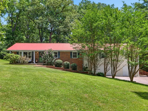 313 Valley View Rd, Dover, TN 37058