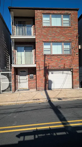 624 60th St #1 Photo 1