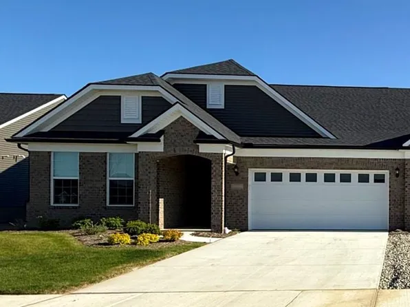 42792 Arbor Dr, Clinton Township, MI 48038