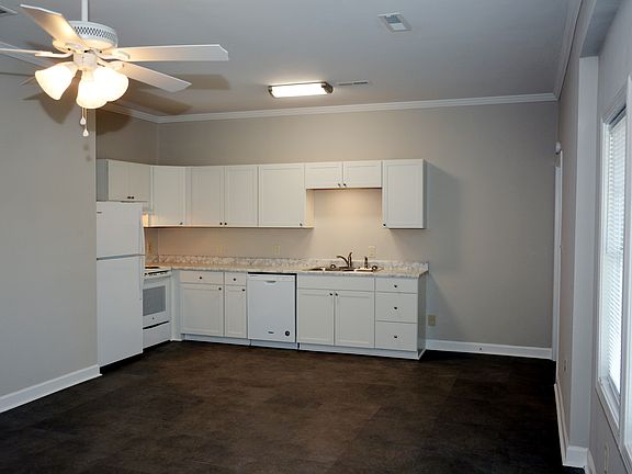 Picture of the kitchen