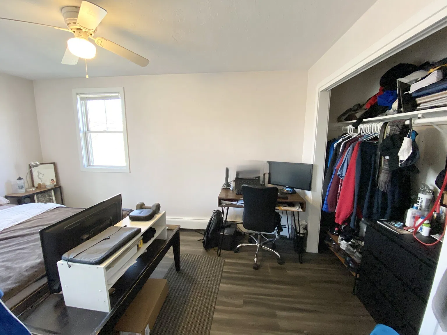 5 bed, 9999 sqft, $8,500 — Photo 3