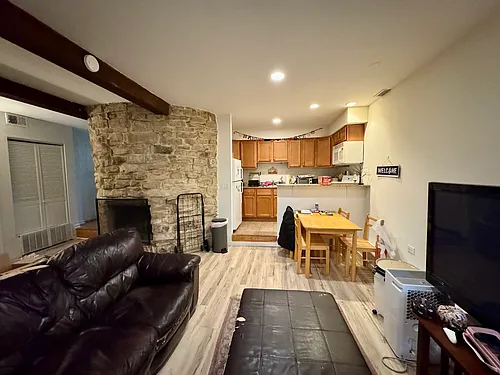 1057 W Belden Ave #1A Photo 1