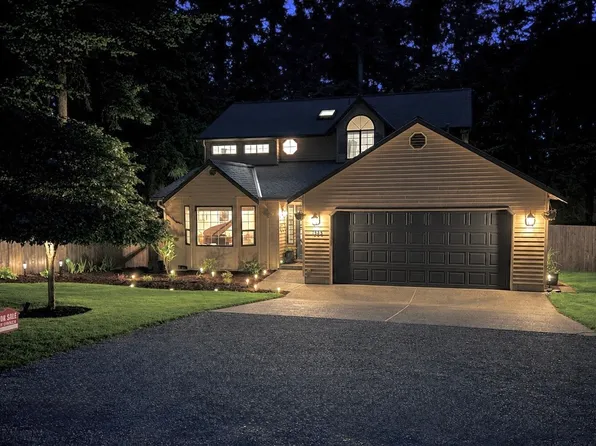 1353 NE Hawthorne Pl, Coupeville, WA 98239