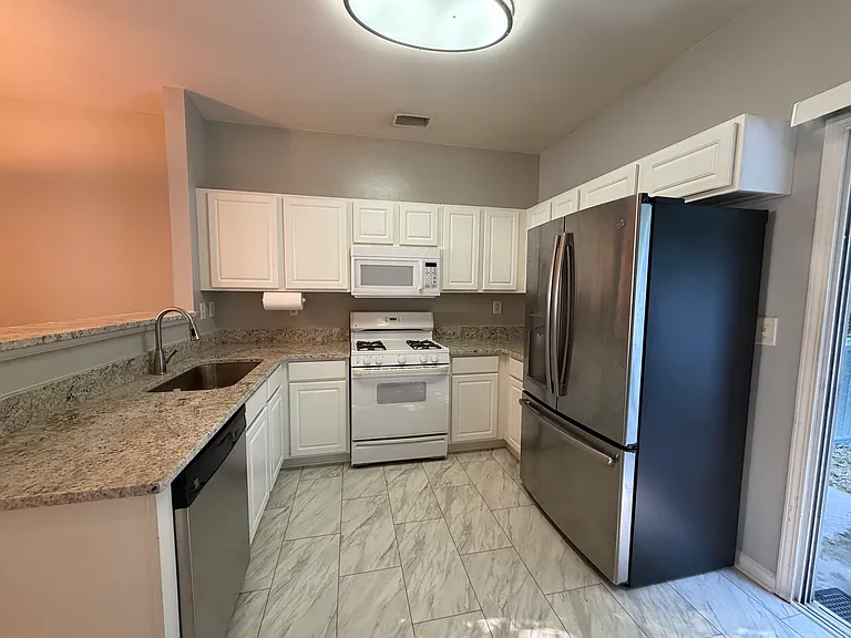 3284 Hidden Cove Cir — Photo 7