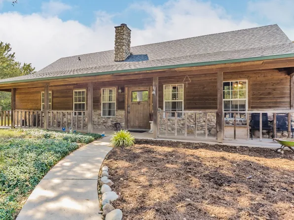 198 Spring Creek Ct, Paradise, TX 76073