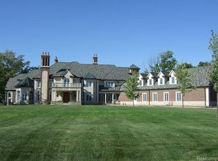 10399 Lakeshore Dr, Atlas, MI