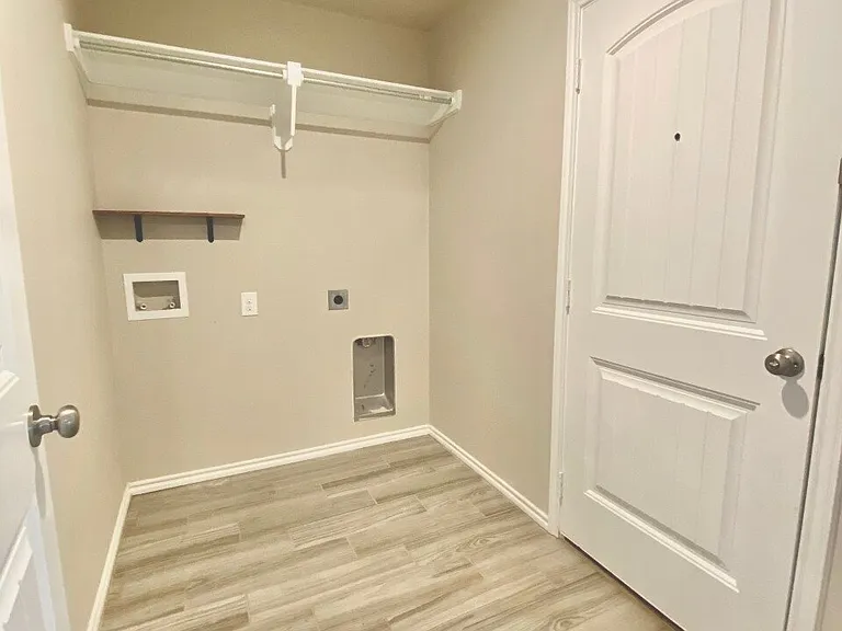 10423 Waverly Ave — Photo 23