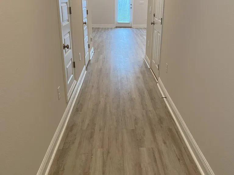 9815 Fowler Ave — Photo 5
