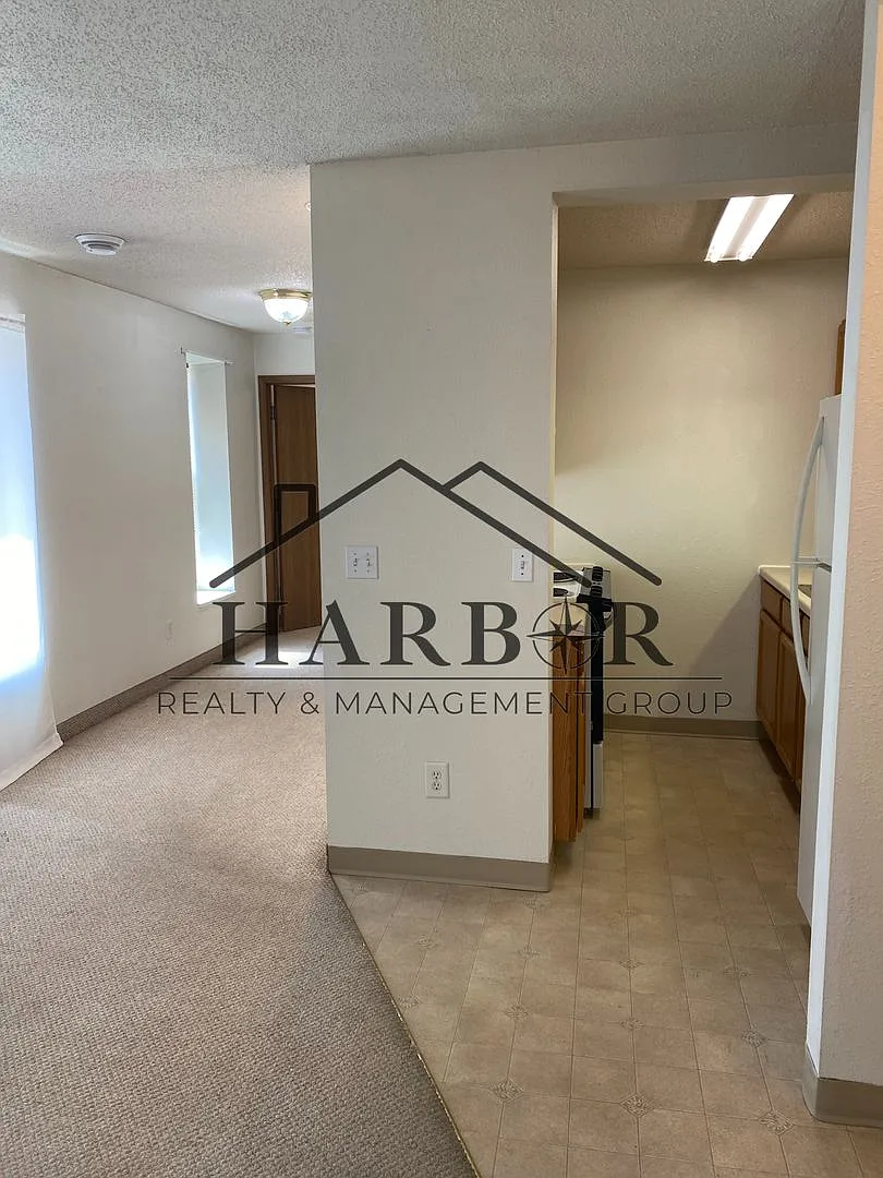 146 S Broadway #102 | Modern Living in Spring Valley — Photo 2
