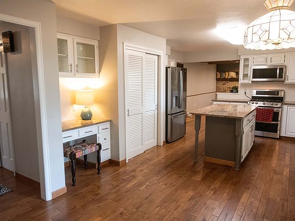 Built-in Desk and Large Pantry