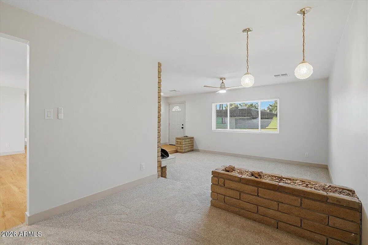 3 bed, 2.0 bath, 1672 sqft, $2,495 — Photo 4