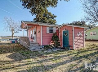 659 Hickory Point Rd, Hampstead, NC 28443