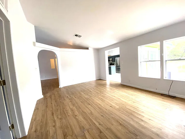 27 Hillcrest Rd — Photo 15