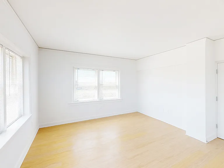 Dining/Living room