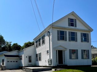 28 Summer St, Barre, MA 01005