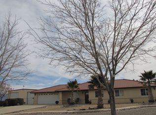 14345 Musgrave Rd, Oak Hills, CA 92344